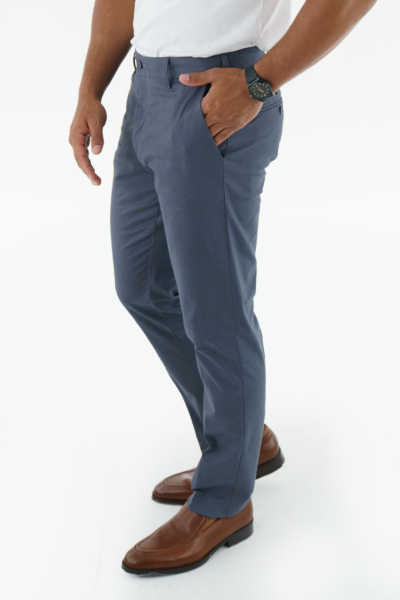 SLIM FIT CHINOS
